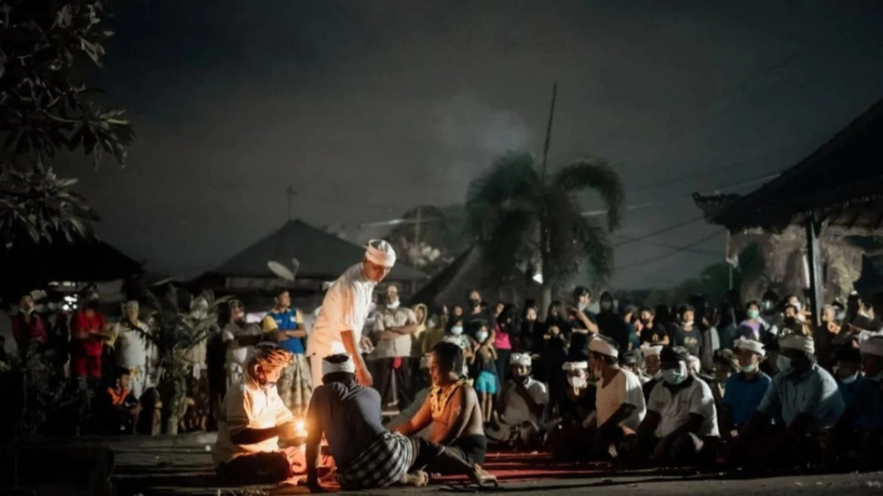 Legenda Pulau Bali: Kisah Dewi Dewi dan Ritual Purnama yang Penuh Makna